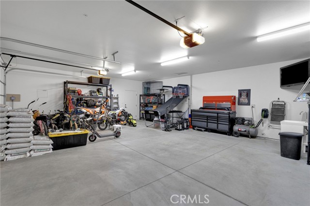 Detail Gallery Image 61 of 71 For 8357 Macron, Oak Hills,  CA 92344 - 4 Beds | 3 Baths