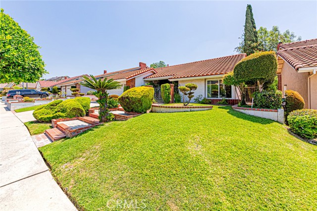 1736 Island Drive, Fullerton CA: https://media.crmls.org/medias/a453f9a5-a53e-4ff2-aa16-e76d9e47b62f.jpg