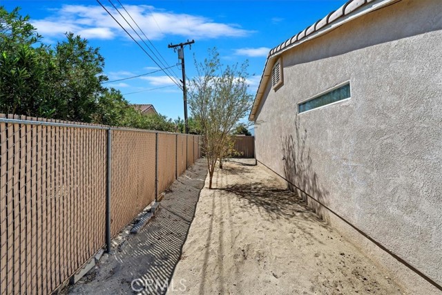 Detail Gallery Image 22 of 24 For 16250 Avenida Gracia, Desert Hot Springs,  CA 92240 - 3 Beds | 2 Baths