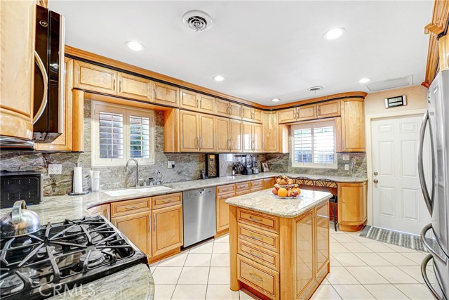 Detail Gallery Image 6 of 23 For 4313 Rhodes, Studio City,  CA 91604 - 4 Beds | 2 Baths