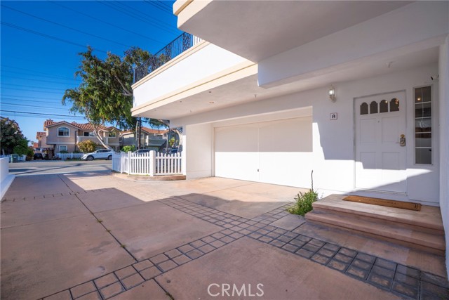 Detail Gallery Image 23 of 30 For 2602 Grant Ave a,  Redondo Beach,  CA 90278 - 3 Beds | 3 Baths