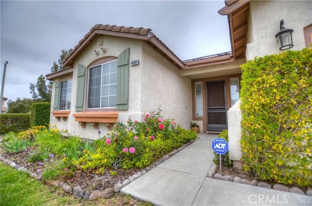 Detail Gallery Image 2 of 13 For 44394 Short Ct, Temecula,  CA 92592 - 4 Beds | 2/1 Baths