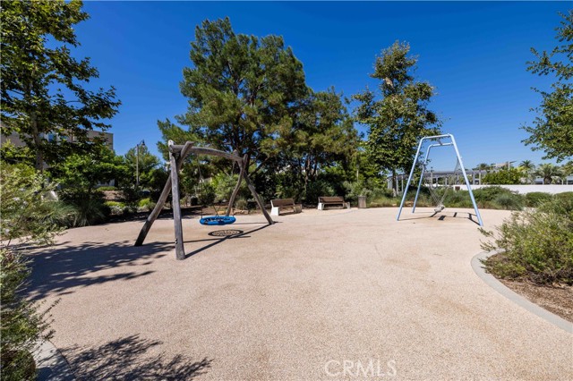 Detail Gallery Image 68 of 70 For 126 Interval, Irvine,  CA 92618 - 5 Beds | 4 Baths