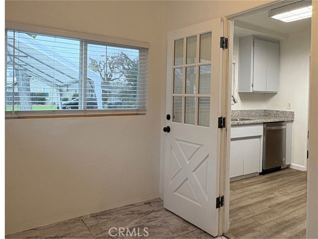 Detail Gallery Image 7 of 16 For 1123 Tully, Modesto,  CA 95350 - 2 Beds | 1 Baths