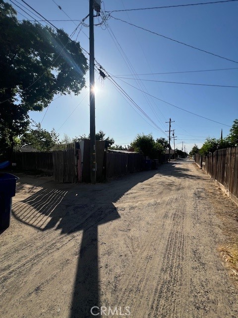 809 S B Street, Madera CA: https://media.crmls.org/medias/a45692eb-4a50-4de1-a35a-1b3db010b64e.jpg