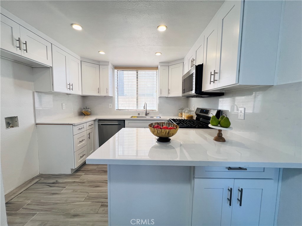 MLS #OC25231492 image #5