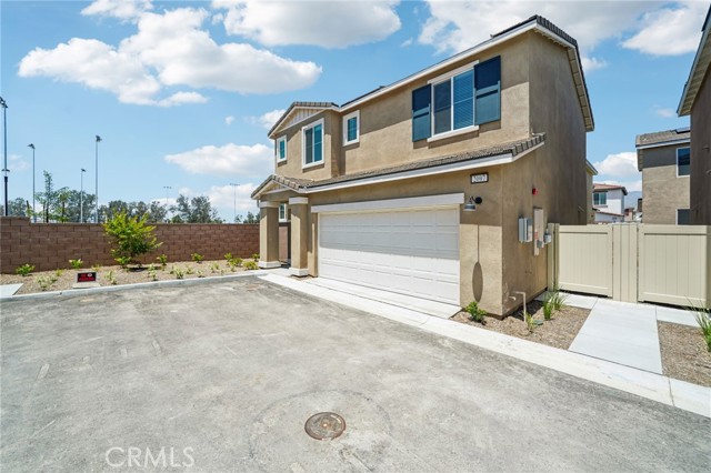 2097 Bergamot Street, Redlands CA: https://media.crmls.org/medias/a457157d-5080-4953-85ae-12786df1c6df.jpg
