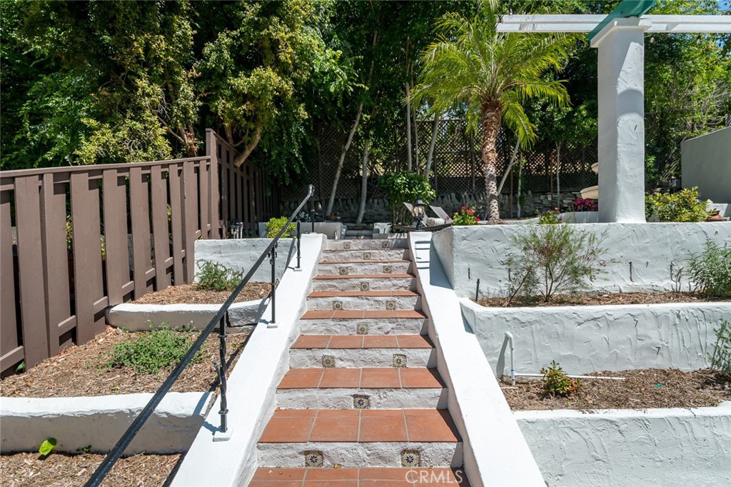 1521 N Columbus Avenue Glendale img 55