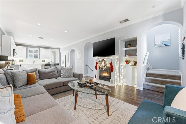 Detail Gallery Image 10 of 42 For 755 S Kroeger St, Anaheim,  CA 92805 - 3 Beds | 3/1 Baths