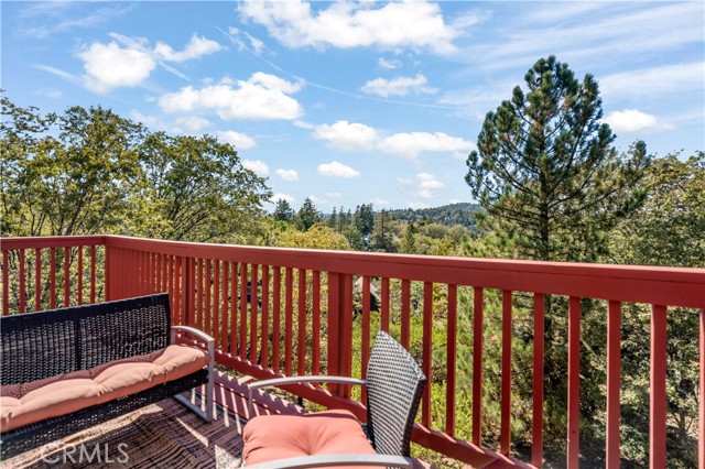 1372 Sequoia, Lake Arrowhead, CA 92352