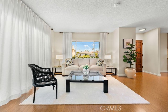 2106 Robinson Street, Redondo Beach, California 90278, 3 Bedrooms Bedrooms, ,1 BathroomBathrooms,Residential,Sold,Robinson,PV22097930