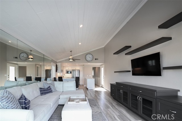 Detail Gallery Image 9 of 34 For 105 Avenida Del Reposo #C,  San Clemente,  CA 92672 - 2 Beds | 1 Baths