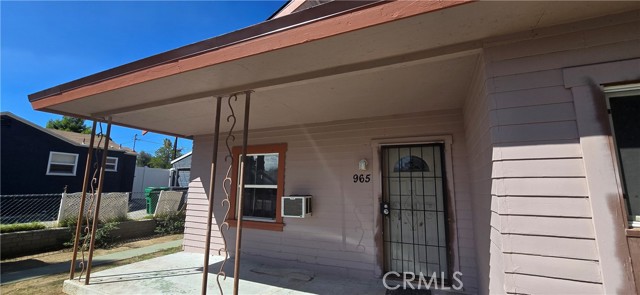 Detail Gallery Image 3 of 23 For 955 W Hays, Banning,  CA 92220 - 4 Beds | 3/1 Baths