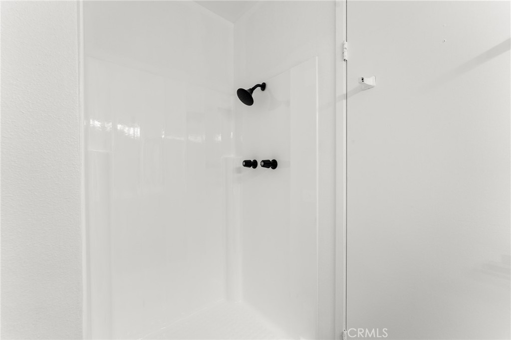 https://media.crmls.org/medias/a45a3e96-dd96-4b3e-b5fd-085e78f968a4.jpg?preset=X-Large