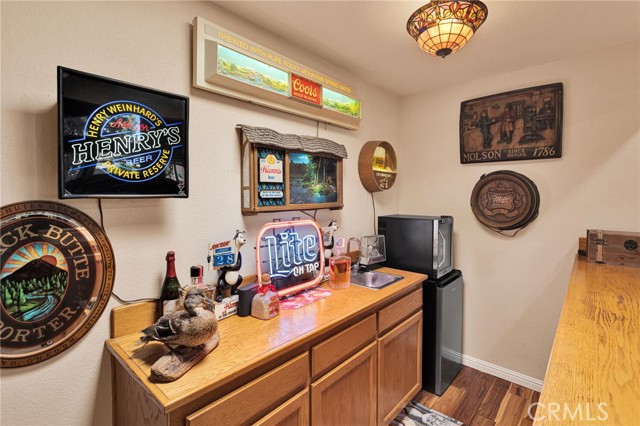 6375 Arrowhead Lake Road, Hesperia CA: https://media.crmls.org/medias/a45b48d2-a4ee-43d7-9157-606272ef5a3d.jpg