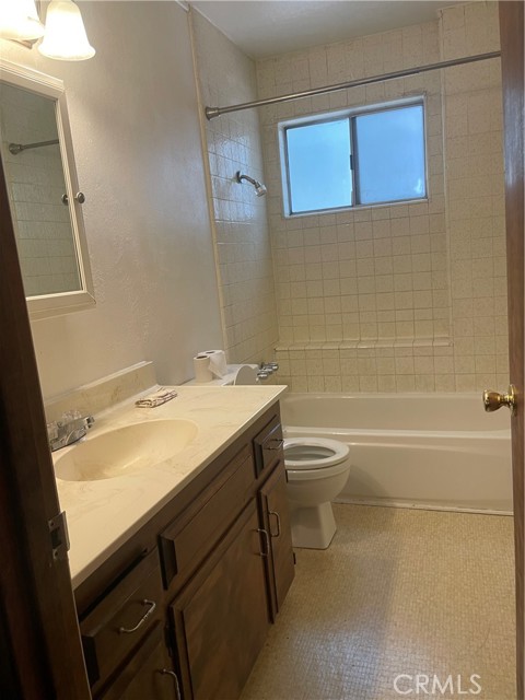 652 Knoll Drive, Crestline CA: https://media.crmls.org/medias/a45b566a-9a4e-423b-884f-a77634cd0a12.jpg