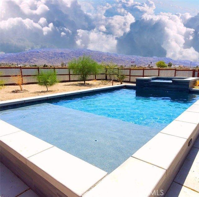 6683 Sherman Hoyt Avenue, 29 Palms CA: https://media.crmls.org/medias/a45b99e0-9f39-4998-ac09-5f9466e383eb.jpg