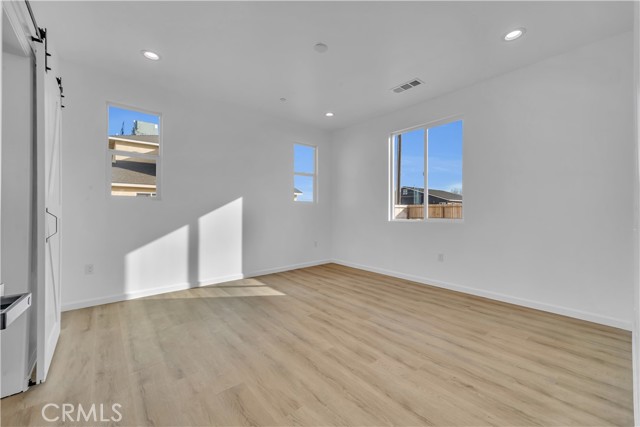 Detail Gallery Image 34 of 39 For 9224 Holly Ave, California City,  CA 93505 - 4 Beds | 3 Baths