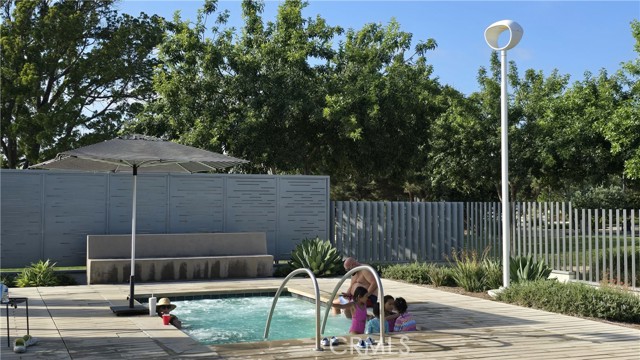 610 Cultivate, Irvine CA: https://media.crmls.org/medias/a45d3ecc-b397-4c54-aa05-8f61a258fe70.jpg