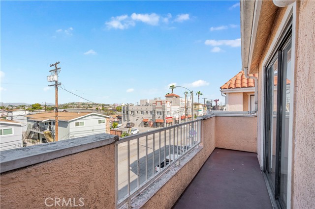 Detail Gallery Image 22 of 36 For 1168 E 10th St #213,  Long Beach,  CA 90813 - 2 Beds | 2 Baths