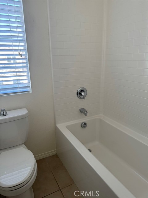 Detail Gallery Image 12 of 14 For 3165 E Olympic Dr, Ontario,  CA 91762 - 3 Beds | 2/1 Baths