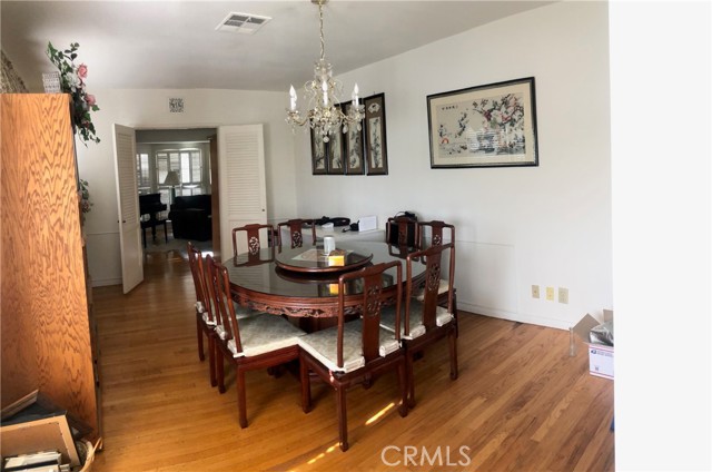 Detail Gallery Image 3 of 8 For 2080 Robin Road, San Marino,  CA 91108 - 4 Beds | 3 Baths