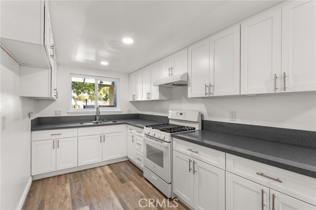 Detail Gallery Image 3 of 20 For 3600 Mountain Ave 14f,  San Bernardino,  CA 92404 - 1 Beds | 1 Baths