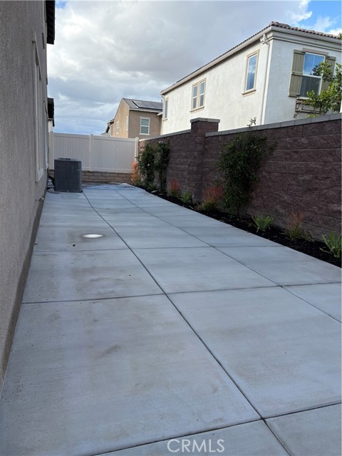 Detail Gallery Image 2 of 14 For 16149 Alamo Ct, Chino,  CA 91708 - 4 Beds | 3 Baths