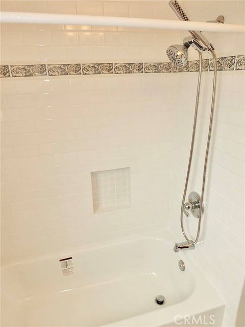 402 Avenue E, Redondo Beach, California 90277, 3 Bedrooms Bedrooms, ,2 BathroomsBathrooms,Residential,Sold,Avenue E,SB21162961