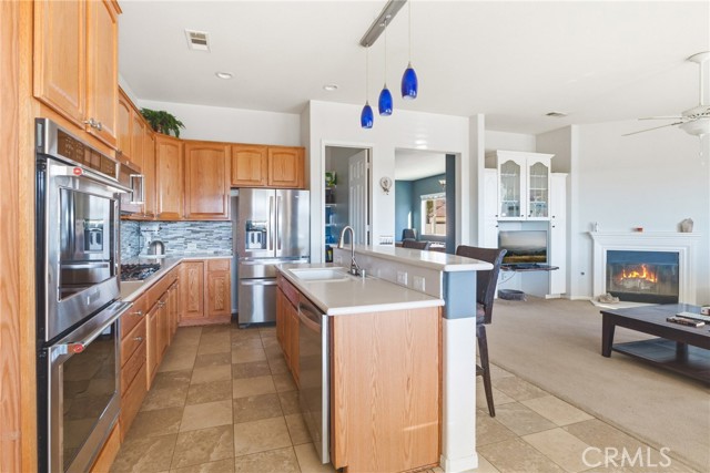 Detail Gallery Image 8 of 32 For 11090 Dandelion Ln, Apple Valley,  CA 92308 - 4 Beds | 3 Baths