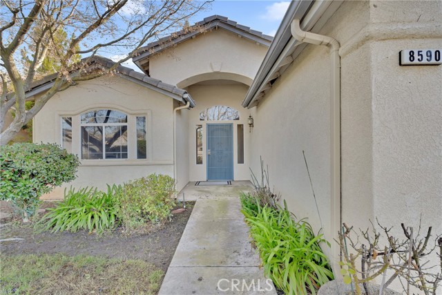Detail Gallery Image 3 of 28 For 8590 N Sierra Vista, Fresno,  CA 93720 - 3 Beds | 2/1 Baths