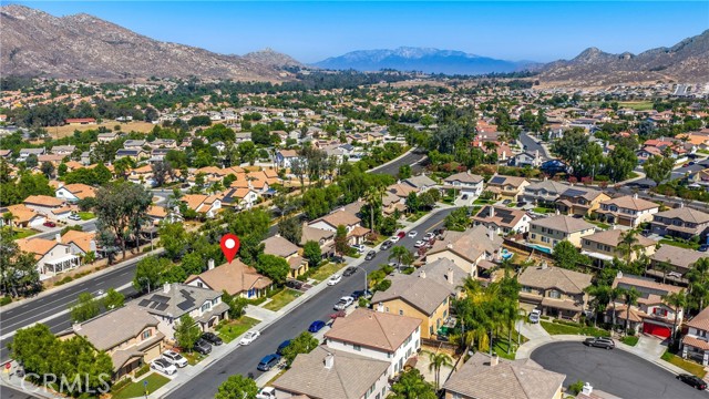 10201 Coral Lane, Moreno Valley CA: https://media.crmls.org/medias/a4615907-3a07-4e19-a46a-100122e48ee6.jpg