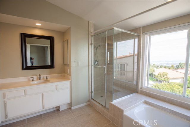 Detail Gallery Image 16 of 18 For 48 Hilltop Cir, Rancho Palos Verdes,  CA 90275 - 3 Beds | 2/1 Baths