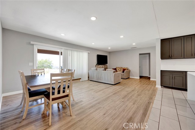 Detail Gallery Image 3 of 24 For 11823 Wish Ave, Granada Hills,  CA 91344 - 4 Beds | 2 Baths