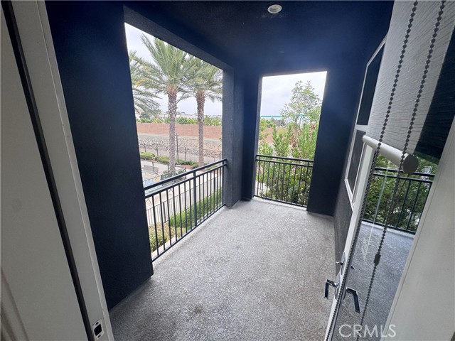 Detail Gallery Image 10 of 12 For 2332 Synergy Drive, Irvine,  CA 92614 - 4 Beds | 3/1 Baths