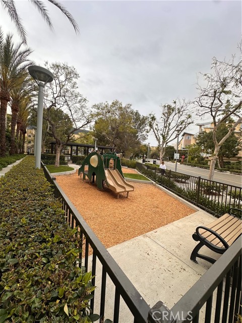 Detail Gallery Image 47 of 69 For 27 Soho, Irvine,  CA 92612 - 3 Beds | 3 Baths