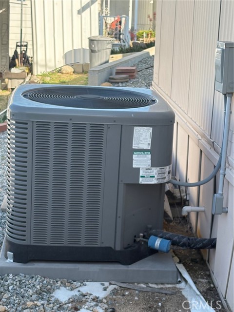 Detail Gallery Image 3 of 3 For 301 E Foothill Bld #94,  Pomona,  CA 91767 - 2 Beds | 1 Baths