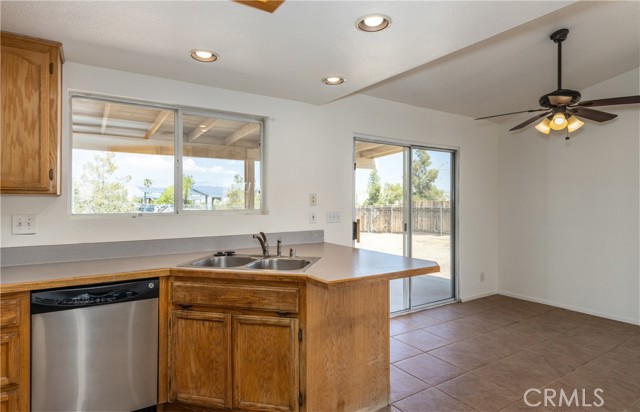 Detail Gallery Image 14 of 25 For 7728 Balsa Ave, Yucca Valley,  CA 92284 - 4 Beds | 2 Baths