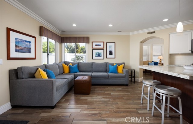 Detail Gallery Image 12 of 34 For 13882 Berrington Ct, North Tustin,  CA 92705 - 3 Beds | 2/1 Baths