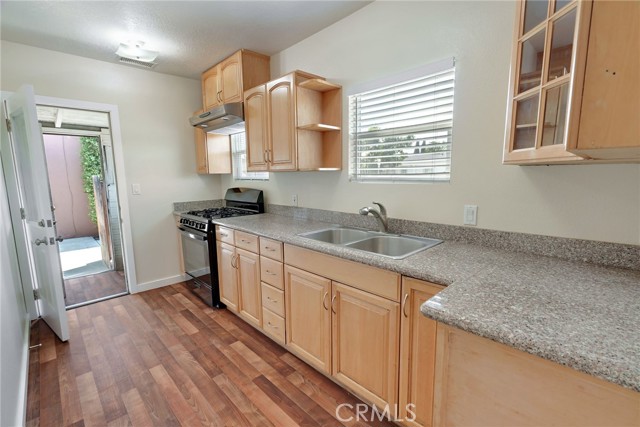 Detail Gallery Image 10 of 23 For 16302 Clark Ave, Bellflower,  CA 90706 - 2 Beds | 1 Baths