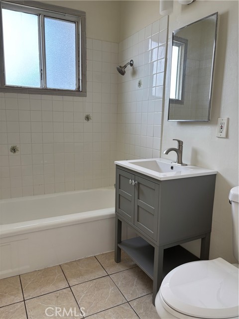 Detail Gallery Image 18 of 23 For 7224 1/4 Florence Ave, Downey,  CA 90240 - 2 Beds | 1 Baths