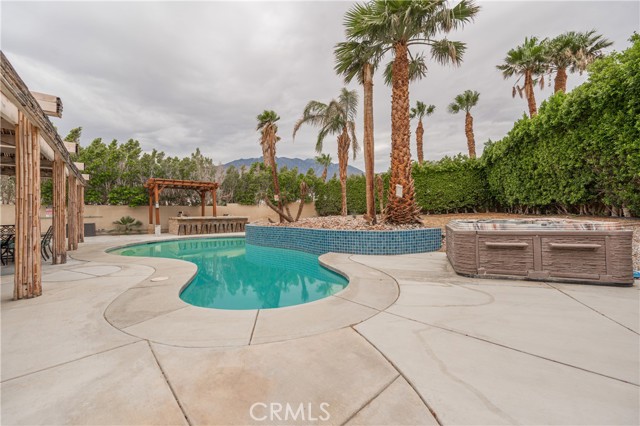 3450 Circulo San Sorren, Palm Springs CA: https://media.crmls.org/medias/a465f37d-908b-4998-b9e9-75f55a6d2250.jpg