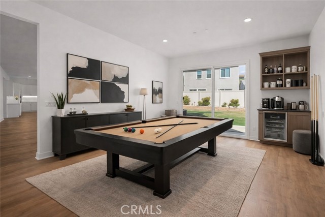 Detail Gallery Image 17 of 56 For 17715 Hillside, Canyon Country,  CA 91350 - 4 Beds | 4 Baths