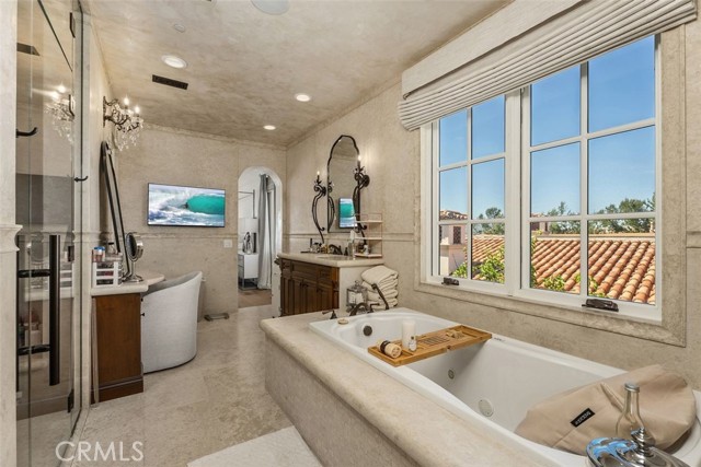 35 Shoreline Drive, Dana Point CA: https://media.crmls.org/medias/a466d3de-747d-4564-a417-1ebd61d1f640.jpg
