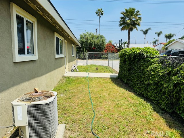 Detail Gallery Image 34 of 39 For 965 Somerset Ave, Pomona,  CA 91767 - 4 Beds | 2 Baths