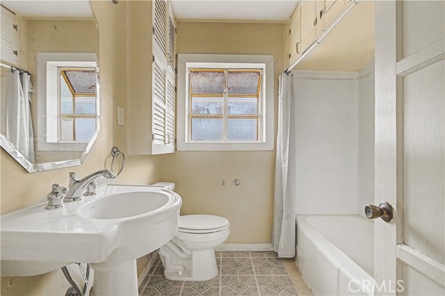 Detail Gallery Image 9 of 17 For 4523 Knoxville, Lakewood,  CA 90713 - 2 Beds | 1 Baths