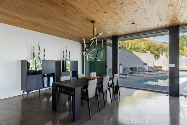 Detail Gallery Image 20 of 52 For 2917 Durand Dr, Los Angeles,  CA 90068 - 3 Beds | 2/1 Baths