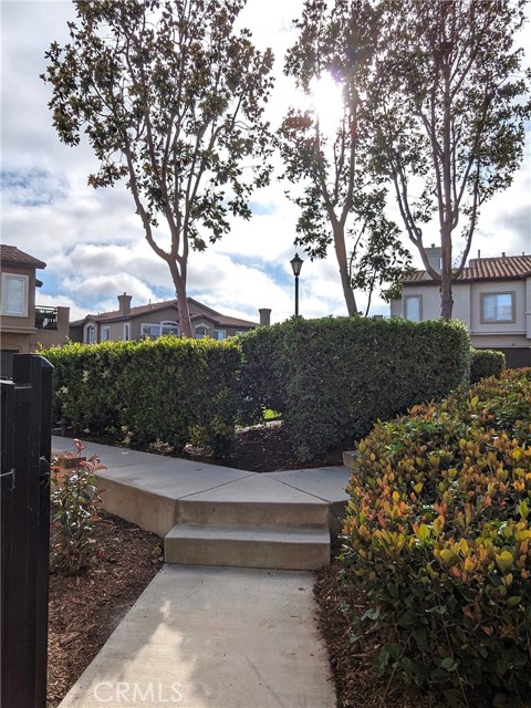 Detail Gallery Image 17 of 20 For 51 Vellisimo, Aliso Viejo,  CA 92656 - 3 Beds | 2/1 Baths