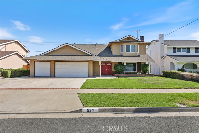 934 Mathewson Avenue, Placentia CA: https://media.crmls.org/medias/a468c5d9-526f-4196-9349-e397c880fd70.jpg
