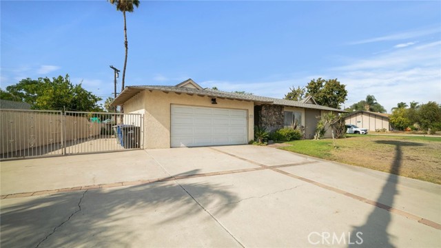 2830 S Diversa Dr, Ontario, CA 91761